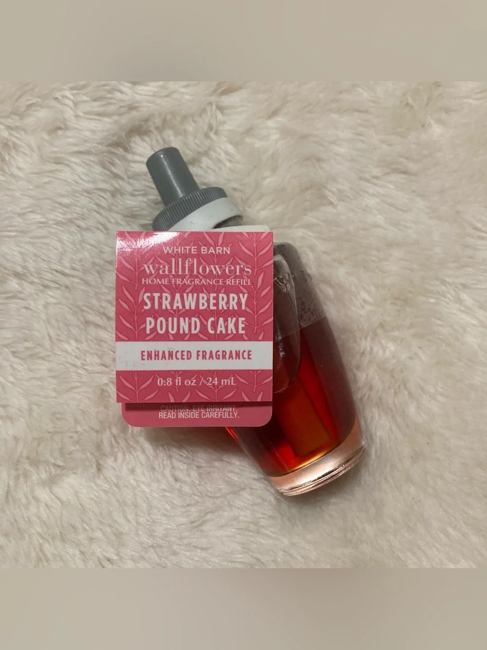 5/$25 🚨 Bath & Body Works Strawberry Pound Cake Wallflower